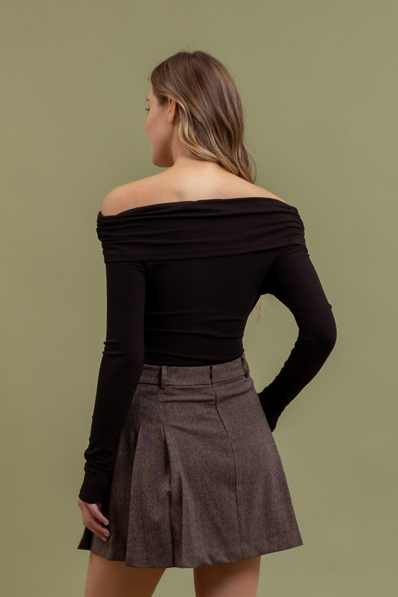 Bennett Off-Shoulder Knit Top – Soho Social