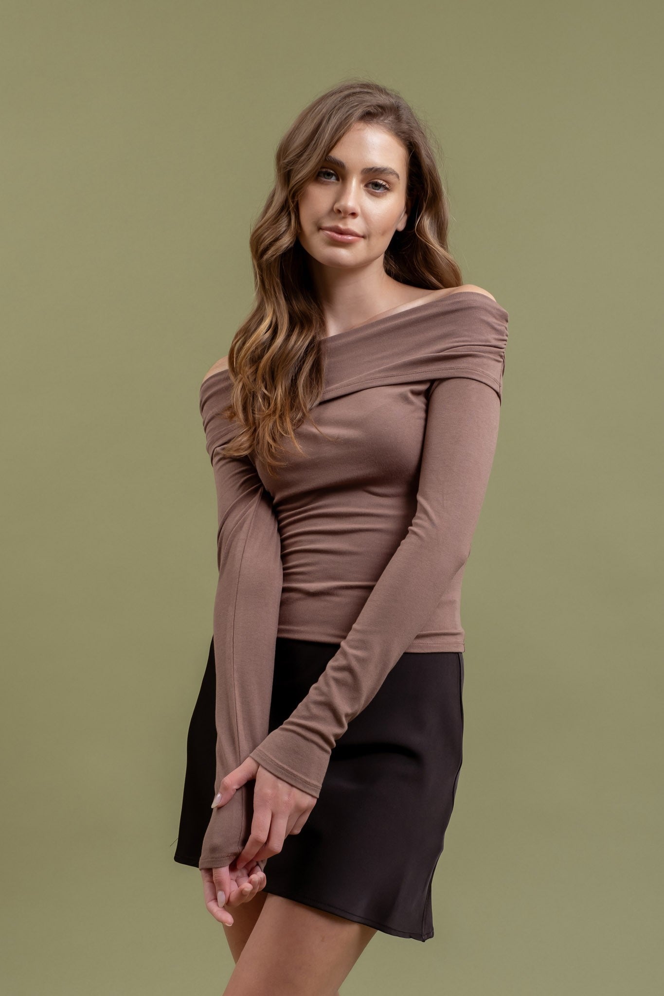 Bennett Off-Shoulder Knit Top – Soho Social
